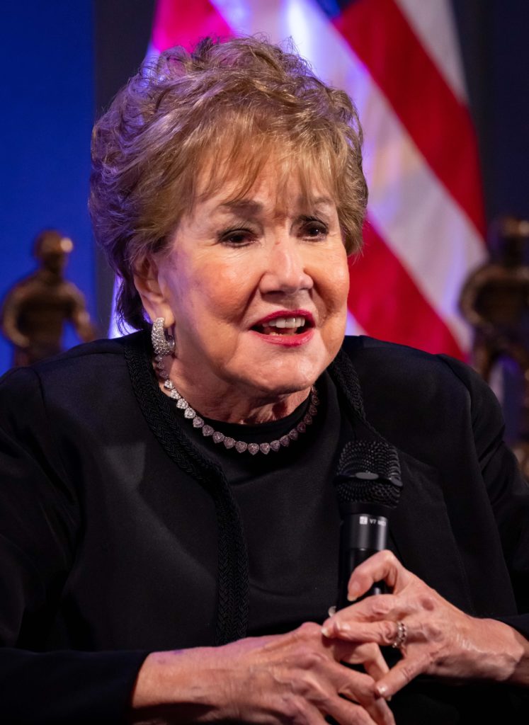 Elizabeth Dole talking to gala attendees